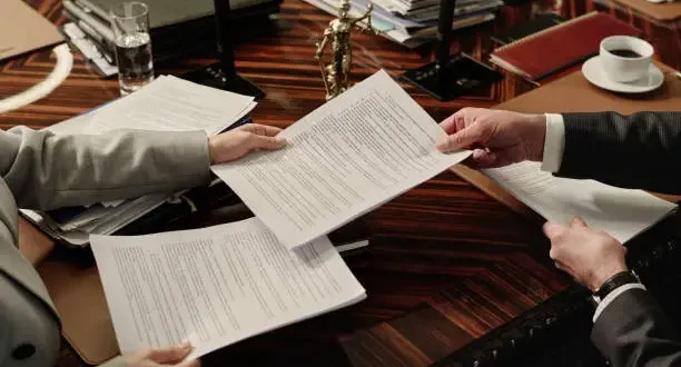 Why Every Entrepreneur Needs a Business Lawyer to Avoid Costly Legal Mistakes
